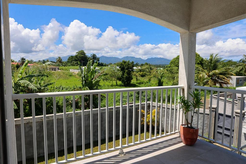 Villa Lanais Baie-Mahault Exteriér fotografie