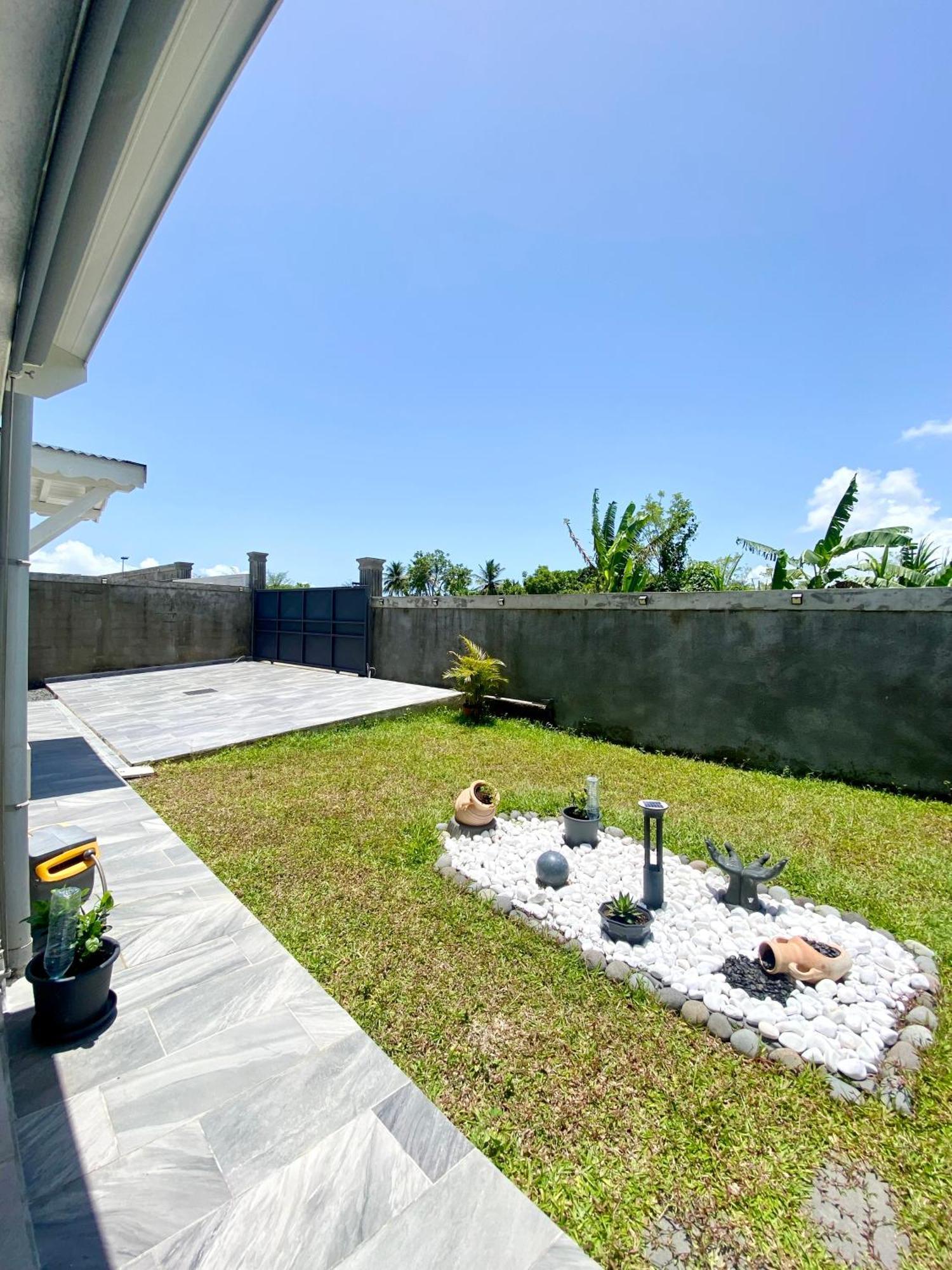 Villa Lanais Baie-Mahault Exteriér fotografie