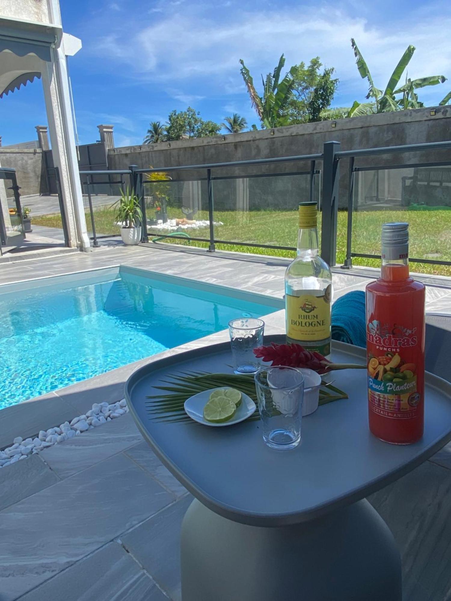 Villa Lanais Baie-Mahault Exteriér fotografie